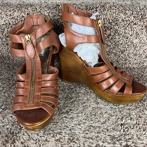 Steve Madden “Tatianna” Brown Leather Wedge Sandals
